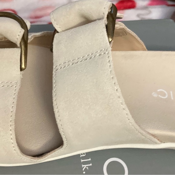 New Vionic sandals size 7 - Picture 3 of 10